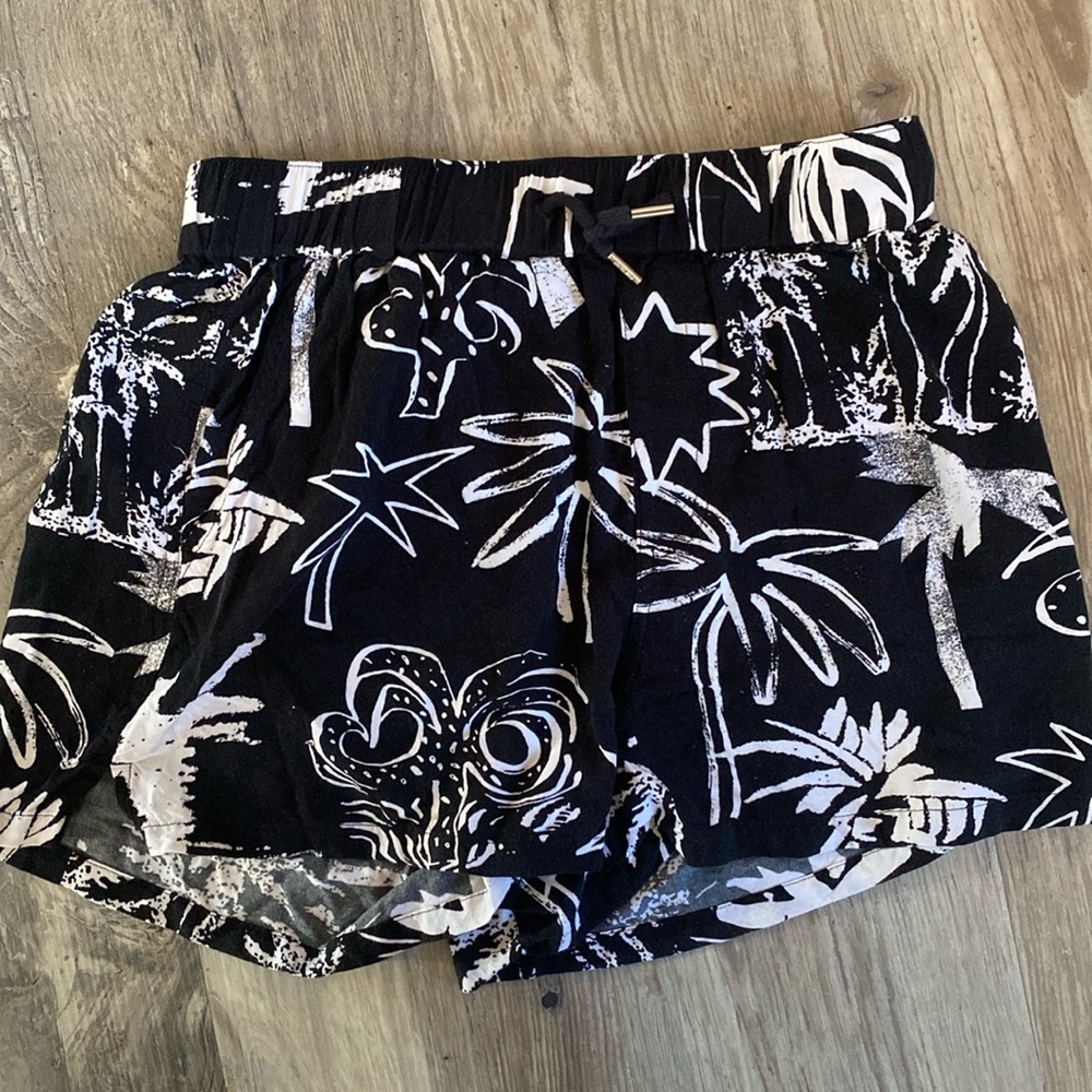 Quicksilver shorts